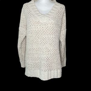 ❌ SOLD ❌ Women’s Simply Noelle Chunky Beige Sweater size Small